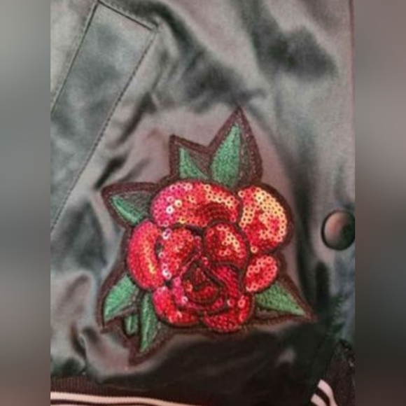 Vintage American Eagle Green Satin jacket with appliques - Picture 5 of 7
